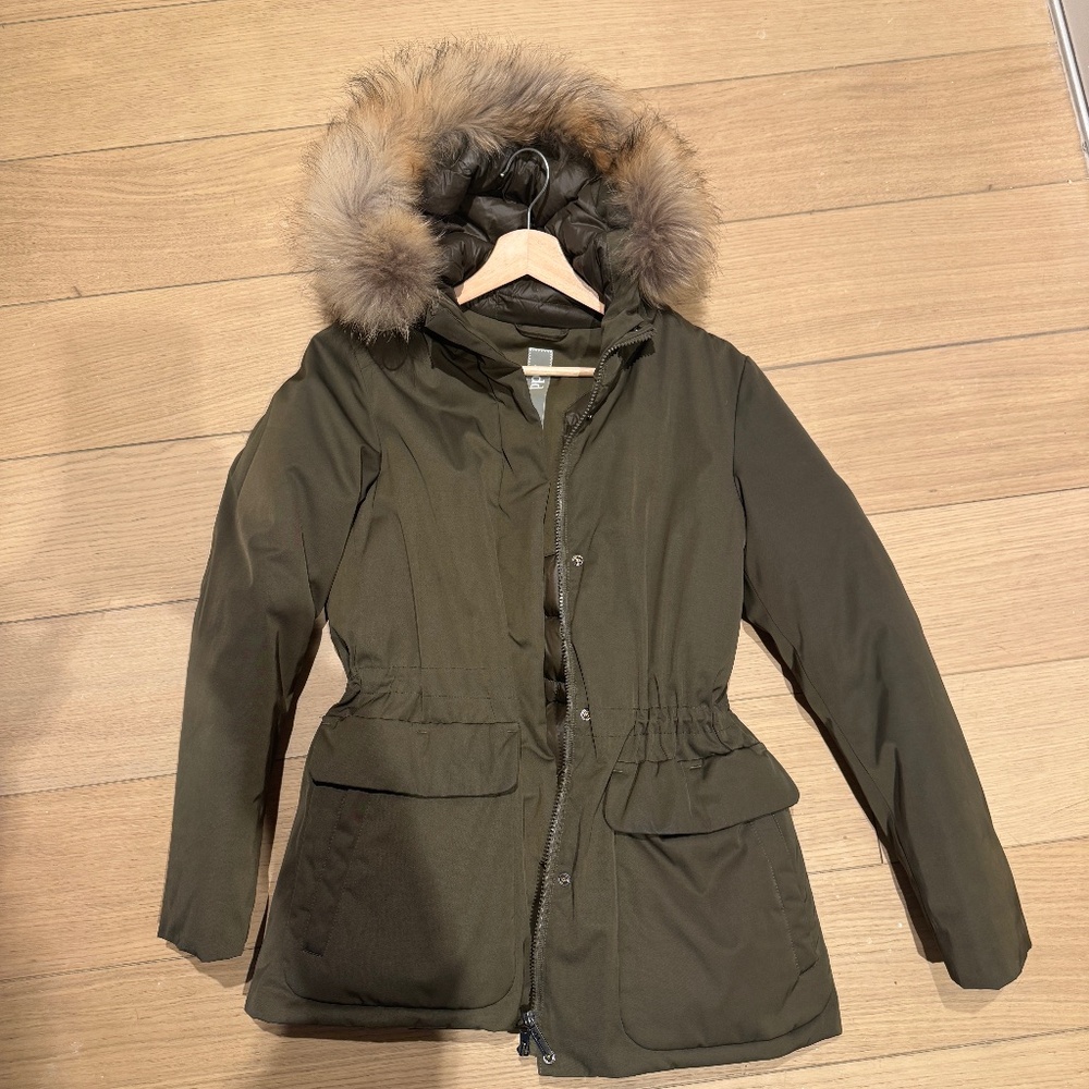 add down women's green coat with faux fur hood